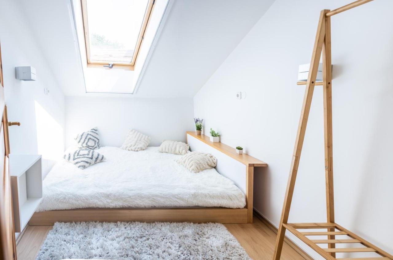 Sziklai Apartman Veszprém Buitenkant foto