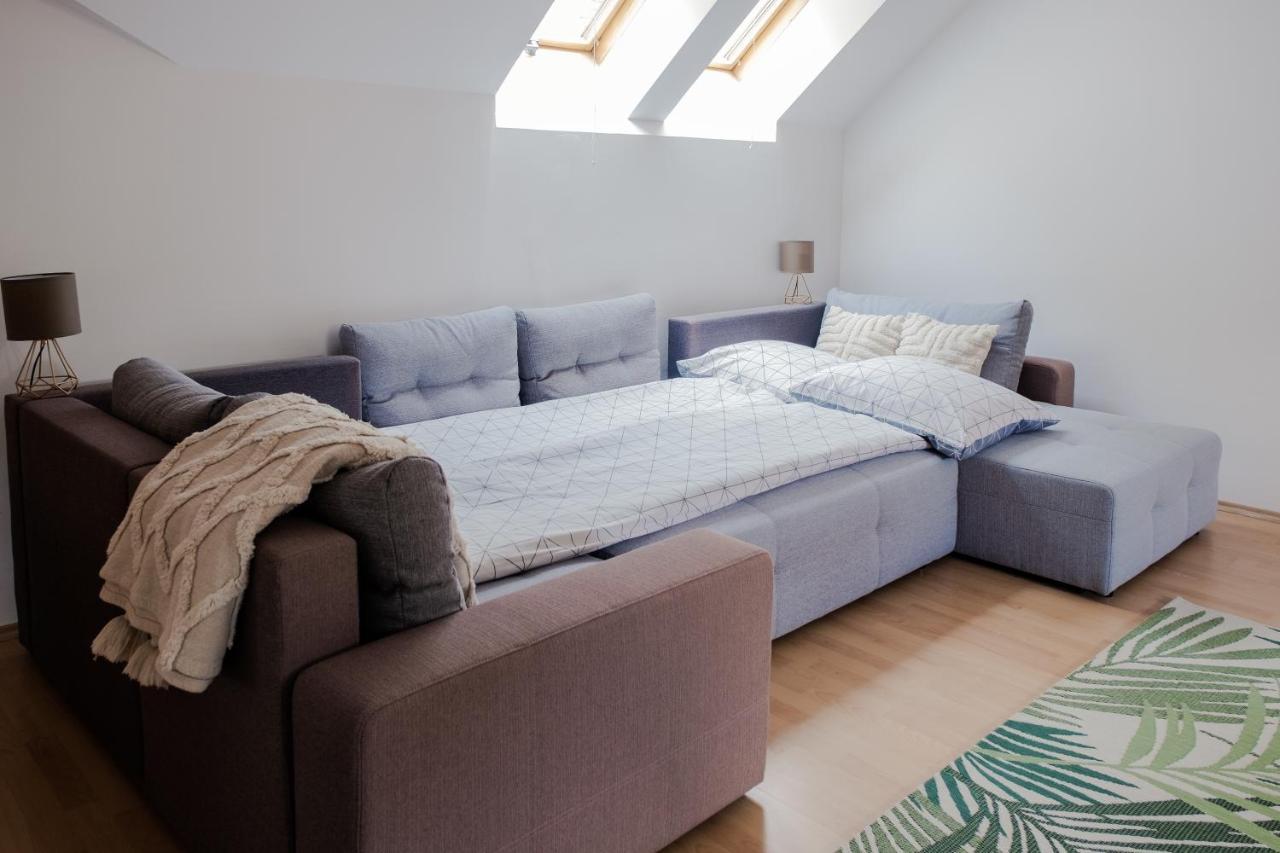 Sziklai Apartman Veszprém Buitenkant foto
